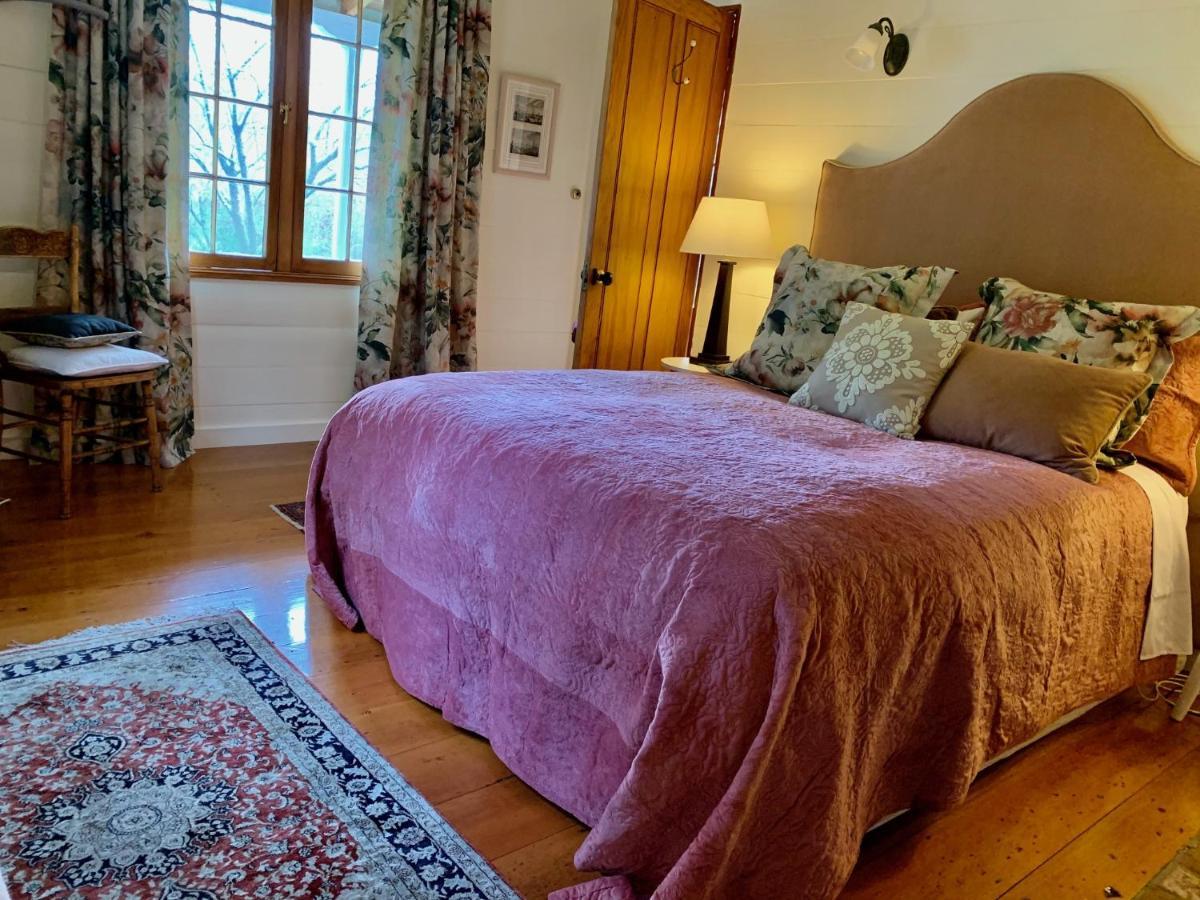 Mill Cottage - Boutique Accommodation And Garden Akaroa Dış mekan fotoğraf